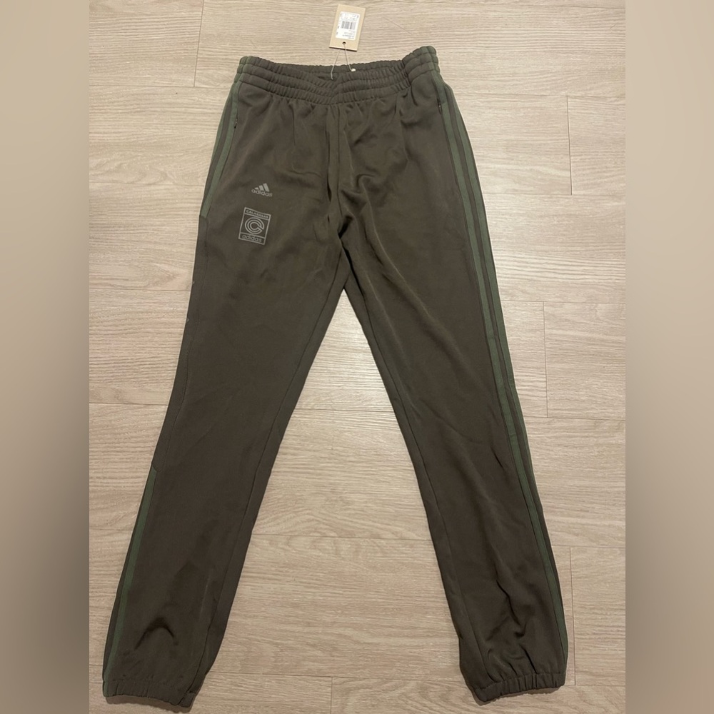 Adidas - Yeezy Calabasas Sweat Pants - Brand New - Small